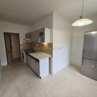 Pronájem bytu 2+1 44 m² Kyjov, Sídliště U Vodojemu