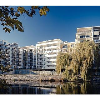 Pronájem bytu 2+kk, 56m²