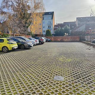 Pronájem parkovacího místa 18 m² České Budějovice 3, B. Smetany