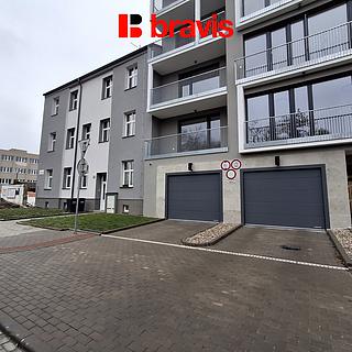 Pronájem garáže 15 m² Brno Staré, Rybářská