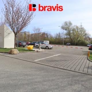 Pronájem parkovacího místa 12 m² Brno