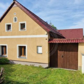 Pronájem rodinného domu 160 m² Slavče Lniště