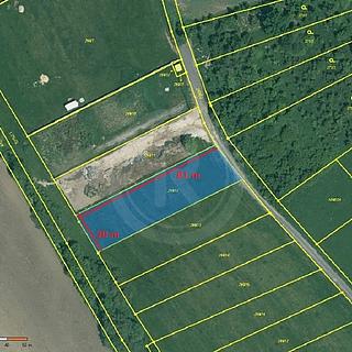 Prodej komerčního pozemku 1669 m² Úsilné