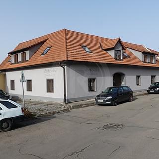 Prodej činžovního domu 450 m&sup2; Pištín