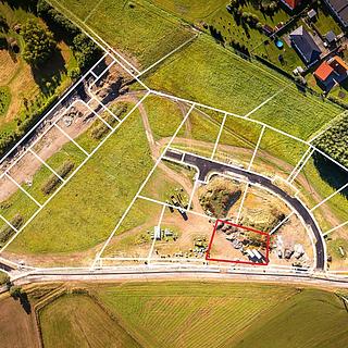 Prodej stavební parcely 1053 m² Lipí