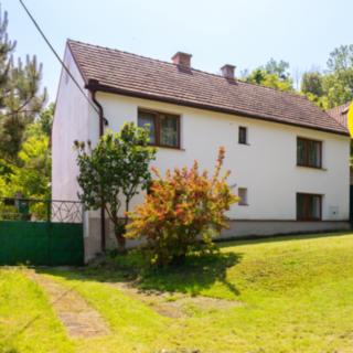 Prodej rodinného domu 98 m² Sazená