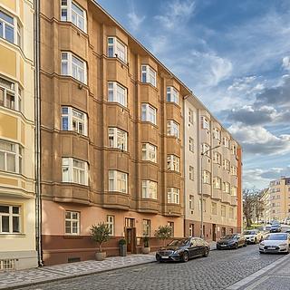 Prodej bytu 2+1 72 m&sup2; Praha