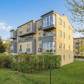 Prodej bytu 1+kk a garsoniéry 50 m² Praha Vinoř, Českodubská