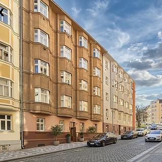 Prodej bytu 2+1 72 m&sup2; Praha