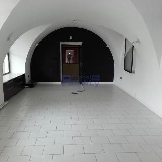 Pronájem obchodu 58 m² Hradec Králové