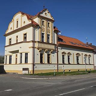 Prodej bytu 3+kk 64 m² Stěžery, Zámecká