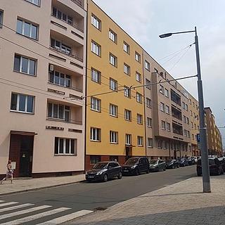 Pronájem bytu 2+1 61 m² Pardubice, Sladkovského