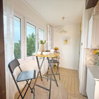 Prodej bytu 3+1 69 m² Plzeň Doubravka, Na Dlouhých