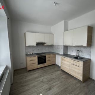 Pronájem bytu 2+1 56 m² Slaný, Navrátilova