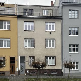 Prodej rodinného domu 450 m&sup2; Slaný