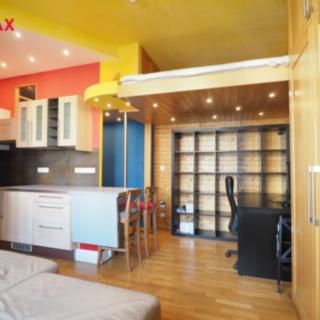 Pronájem bytu 1+kk a garsoniéry 24 m² Praha Vinohrady, Hradešínská