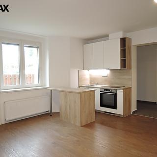 Pronájem bytu 2+kk 38 m&sup2; Praha