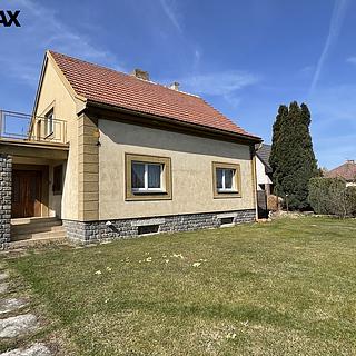Prodej rodinného domu 191 m&sup2; Hostouň
