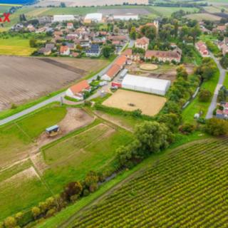 Prodej zemědělské usedlosti 740 m² Chlumín