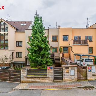 Prodej rodinného domu 390 m² Praha Modřany, K dolům