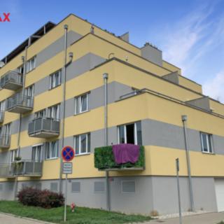 Pronájem bytu 1+kk, garsoniery 34 m² Kladno