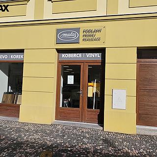 Prodej obchodu 140 m&sup2; Slaný