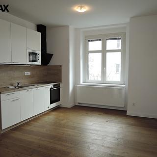 Pronájem bytu 2+kk 40 m&sup2; Praha