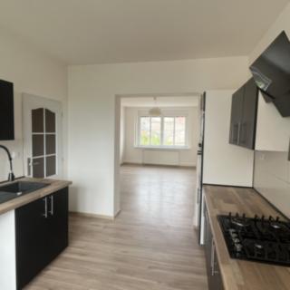 Prodej bytu 3+1 90 m² Kladno, Poštovní náměstí