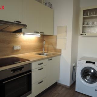 Pronájem bytu 1+kk, garsoniery 38 m² Kladno