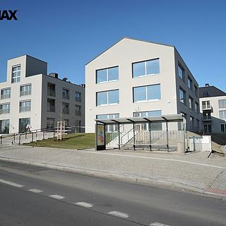 Pronájem bytu 3+kk 62 m² Hostivice, Cihlářská