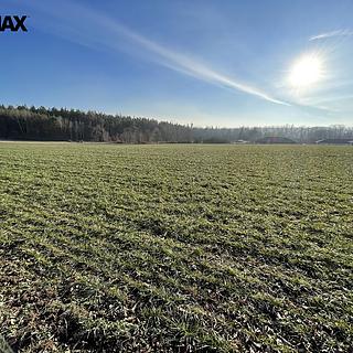 Prodej stavební parcely 2 118 m² Tuchlovice Srby