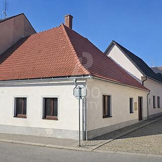 Prodej rodinného domu 87 m² Kamenice nad Lipou, Dobšova