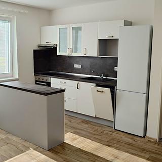 Pronájem bytu 2+kk 42 m² Kamenný Újezd