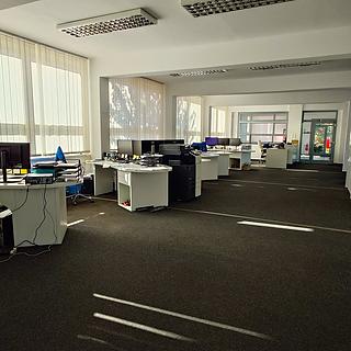 Pronájem kanceláře 492 m² Lišov, Hůrecká