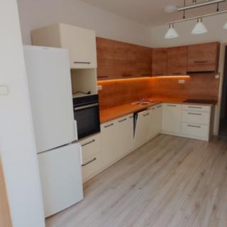 Pronájem bytu 3+1 108 m² České Budějovice 6, Jeronýmova