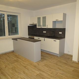 Pronájem bytu 2+kk 42 m² Kamenný Újezd
