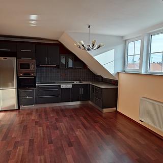 Pronájem bytu 3+kk 99 m&sup2; České Budějovice