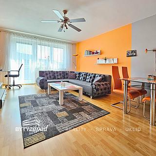 Pronájem bytu 2+kk 60 m² Praha