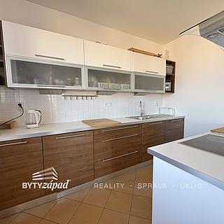 Pronájem bytu 2+kk 54 m² Dobřany, Jungmannova