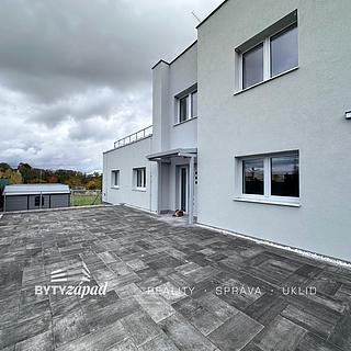 Pronájem bytu 3+kk 168 m² Vejprnice