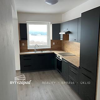 Pronájem rodinného domu 92 m² Spálené Poříčí, Štítovská