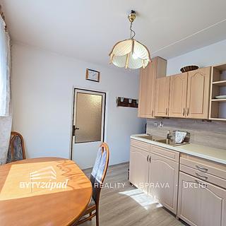 Pronájem bytu 3+1 68 m² Nýřany