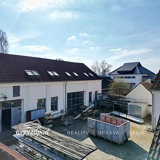 Pronájem výrobního objektu 350 m&sup2; Staňkov