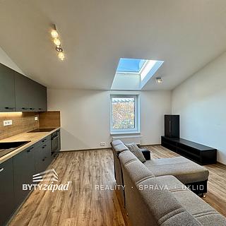 Pronájem bytu 2+kk 48 m² Plzeň