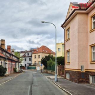 Prodej rodinného domu 370 m² Praha