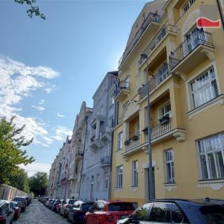 Pronájem bytu 4+kk 100 m² Praha
