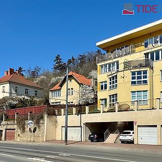 Pronájem garáže 12 m² Praha