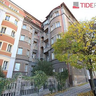 Pronájem bytu 3+1 90 m² Praha Smíchov, Na Březince