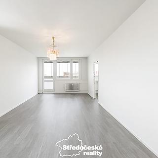 Prodej bytu 3+1 85 m² Praha Horní Měcholupy, Veronské nám.
