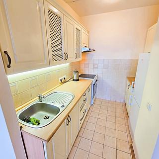 Pronájem bytu 2+kk 42 m² Praha